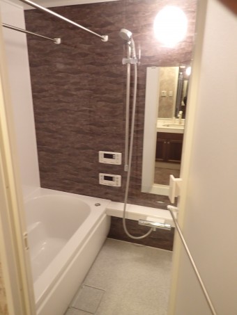 スクリーンウォールとこだわりの内装・設備リフォーム